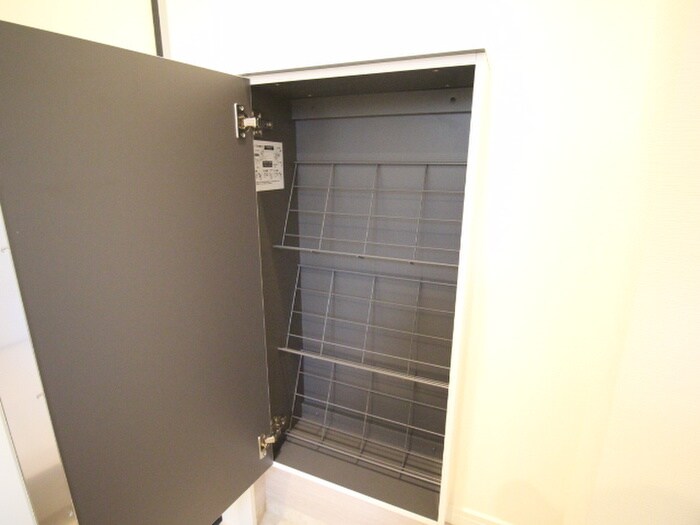 物件内観写真16　(靴箱)