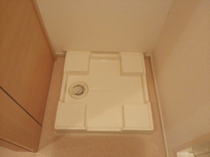 物件内観写真11　(洗濯機置場)