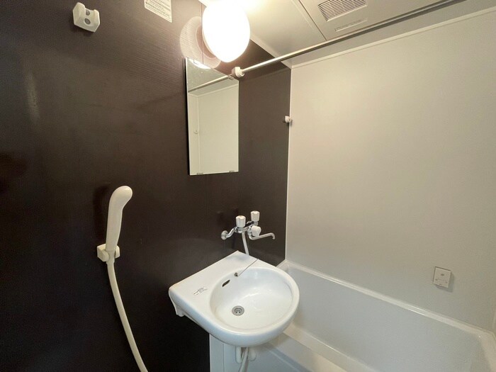 物件内観写真18　(洗面)