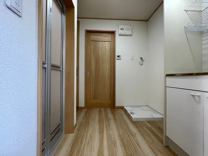 物件内観写真19　(廊下)