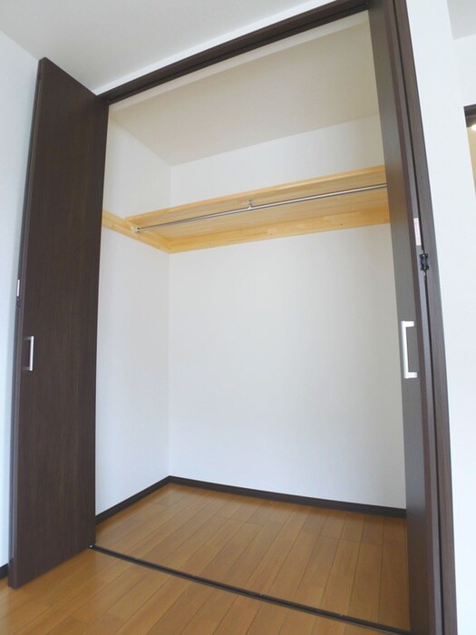 物件内観写真11　(収納)