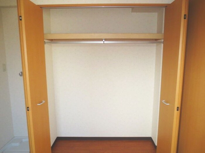 物件内観写真13　(収納)