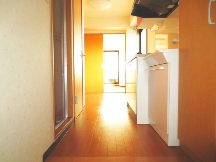 物件内観写真19　(玄関)