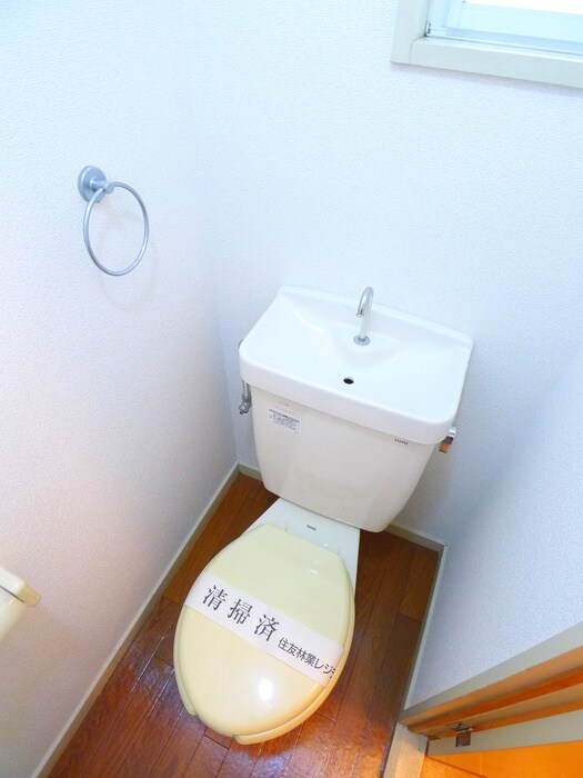 物件内観写真16　(トイレ)