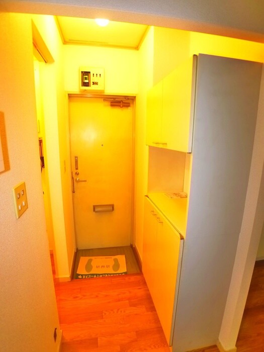 物件内観写真18　(玄関)