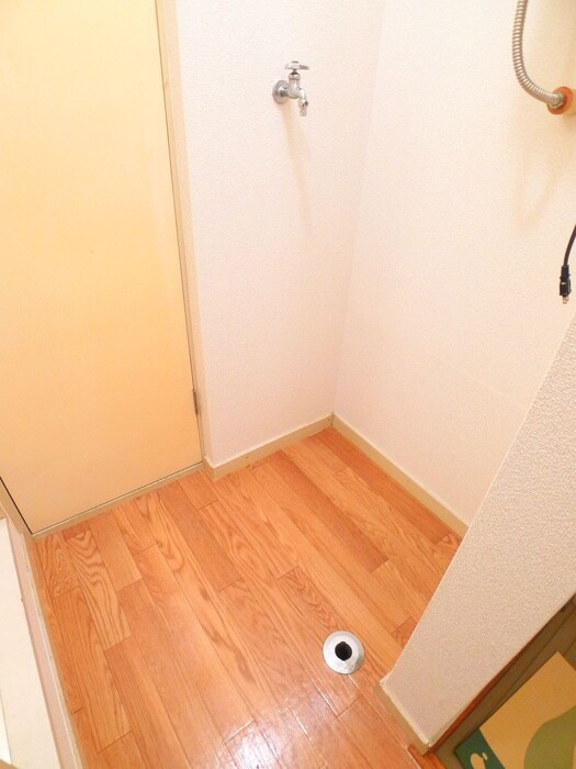 物件内観写真20　(洗濯機置場)