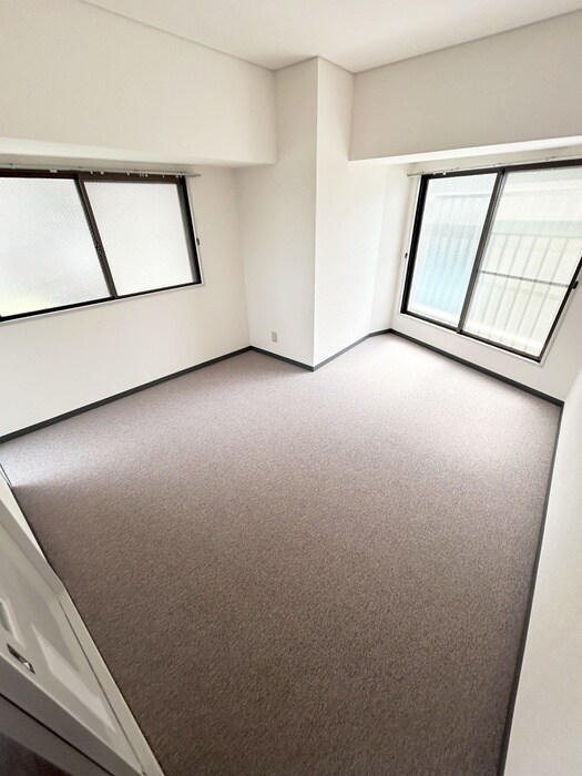 物件内観写真7　(室内からの展望)