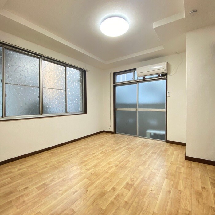 物件内観写真7　(居室)