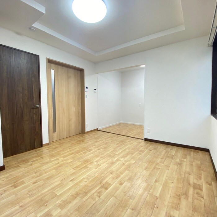 物件内観写真9　(居室)