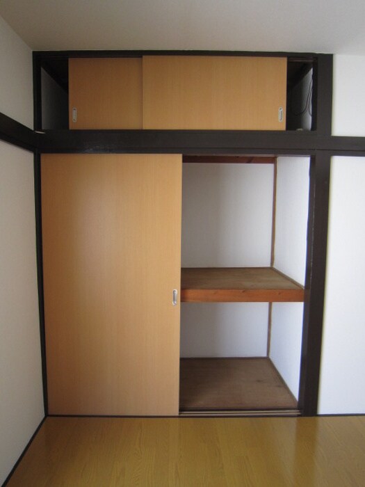 物件内観写真13　(居室)