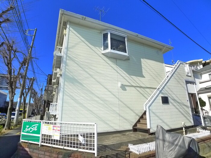 物件外観写真5　(駐輪場)