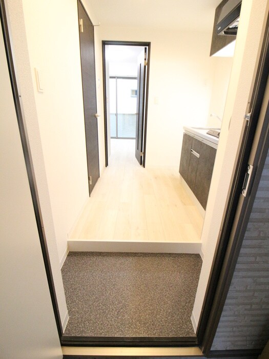 物件内観写真15　(玄関)