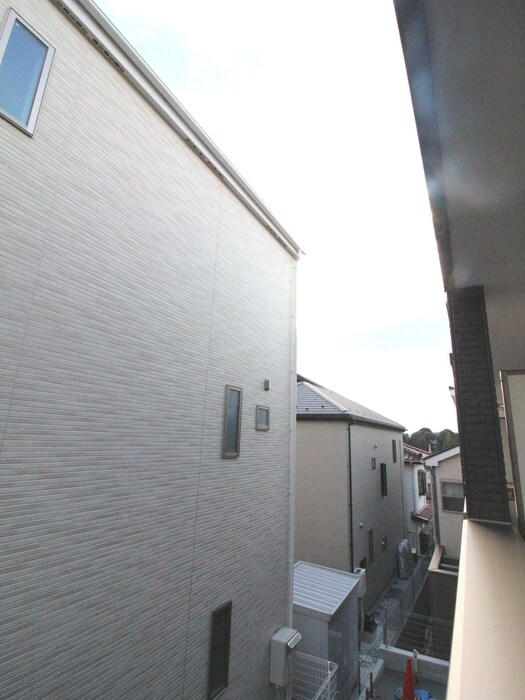 物件内観写真16　(室内からの展望)