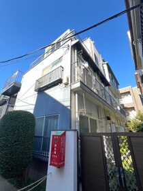 利久ハイツの外観写真