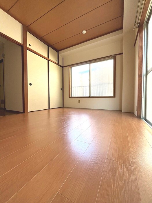 物件内観写真11　(居室)