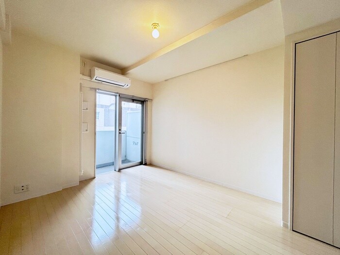 物件内観写真13　(居室)