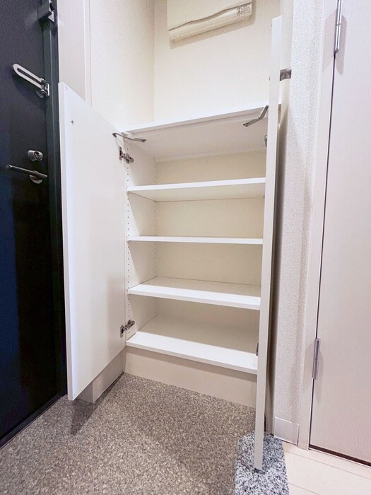 物件内観写真18　(靴箱)