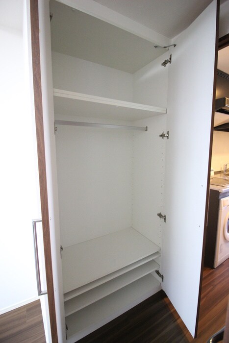 物件内観写真11　(収納)