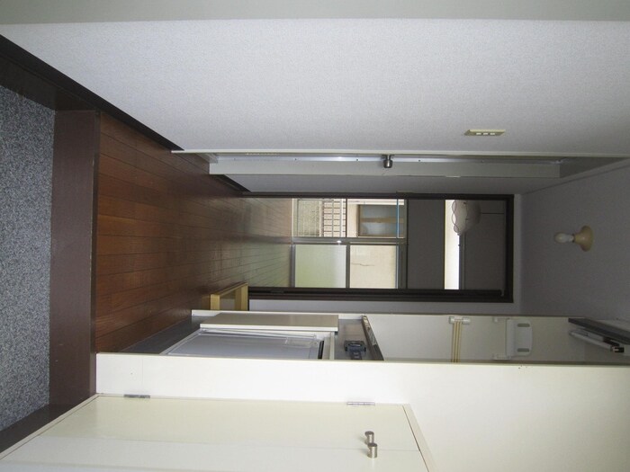 物件内観写真7　(玄関)