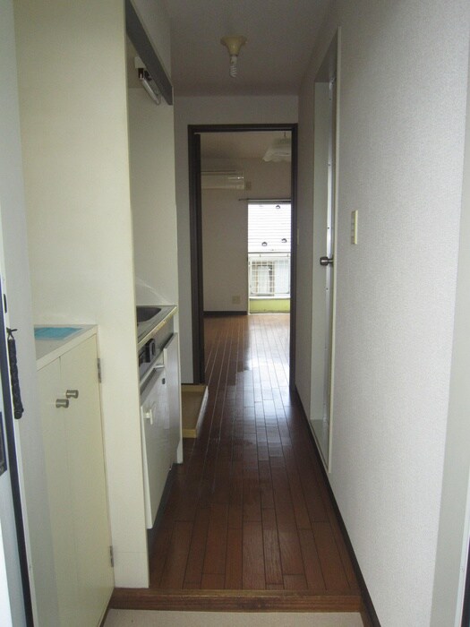 物件内観写真10　(玄関)