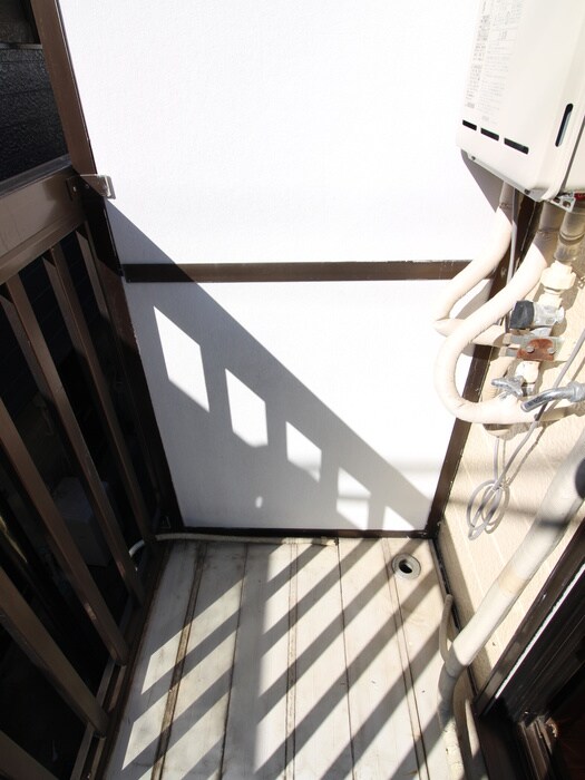 物件内観写真15　(洗濯機置場)