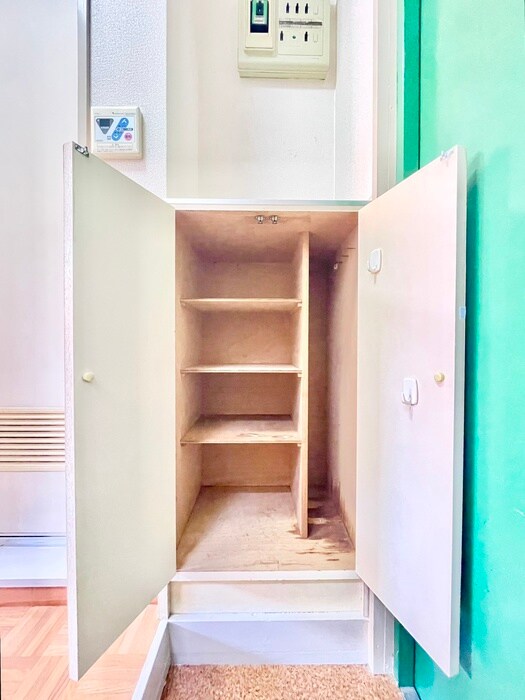 物件内観写真14　(靴箱)