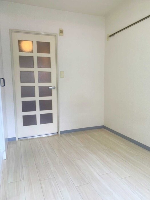 物件内観写真19　(居室)