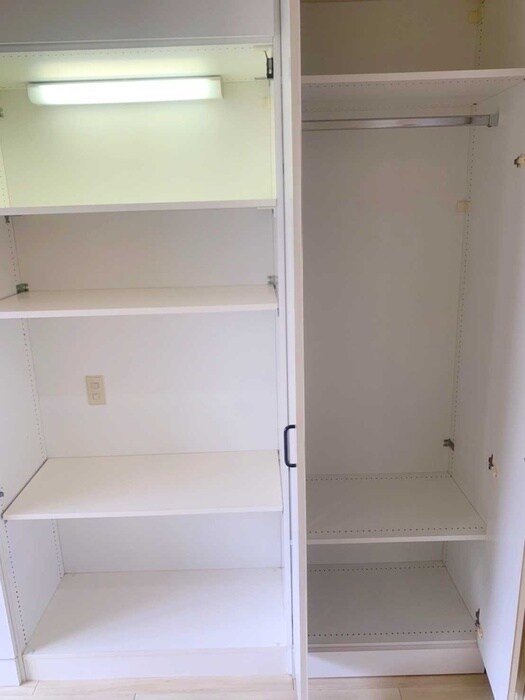 物件内観写真21　(収納)