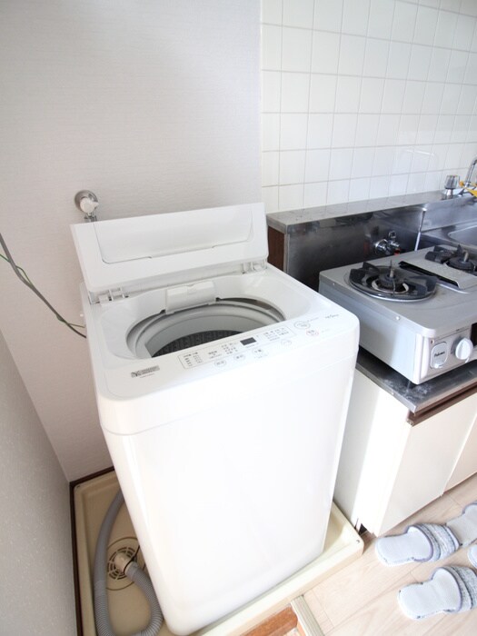 物件内観写真9　(洗濯機置場)