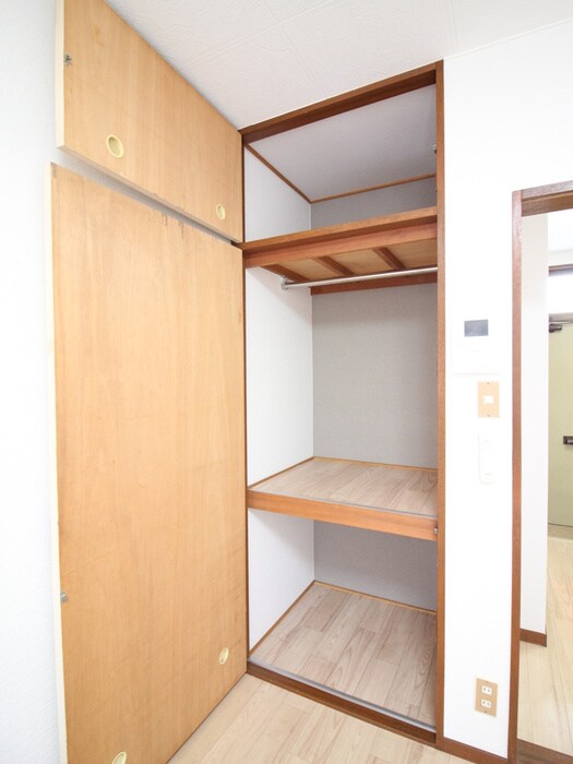 物件内観写真13　(収納)