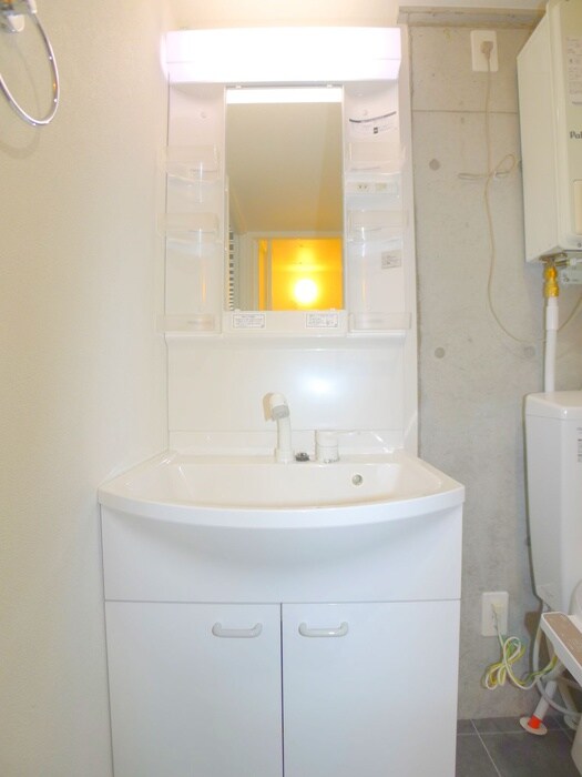 物件内観写真13　(洗面)