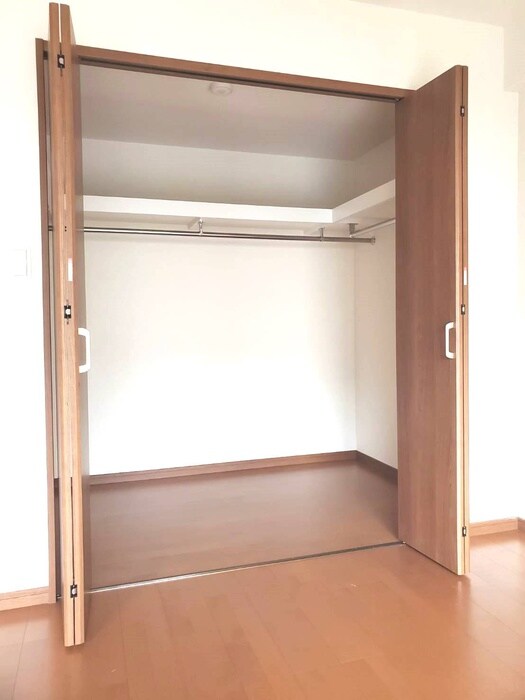 物件内観写真11　(収納)