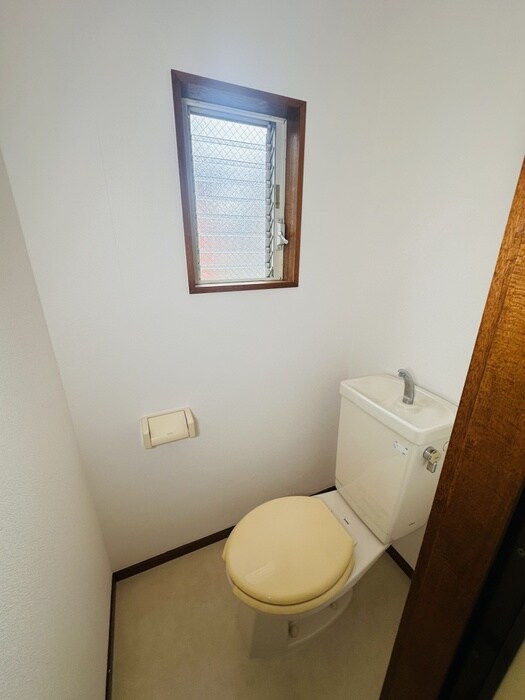 物件内観写真10　(トイレ)