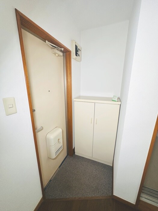 物件内観写真11　(玄関)