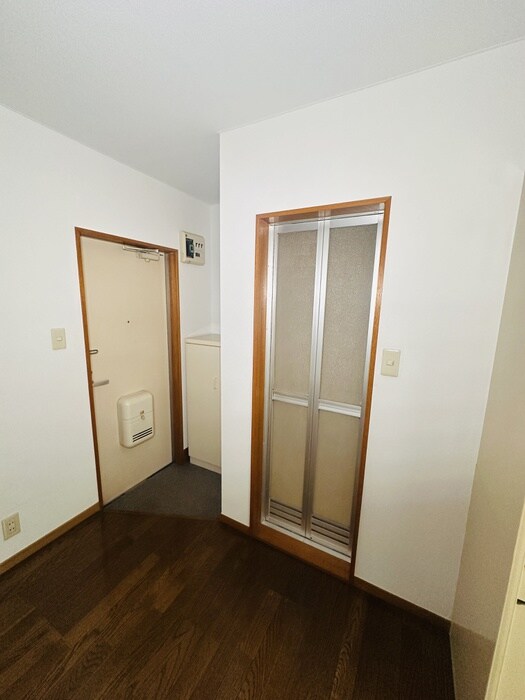 物件内観写真17　(玄関)