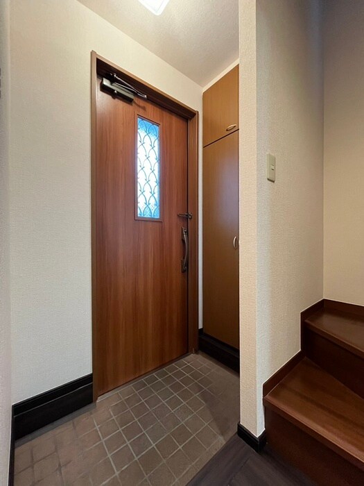 物件内観写真14　(玄関)