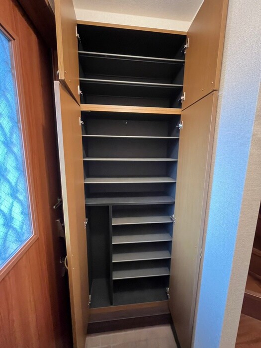 物件内観写真15　(靴箱)