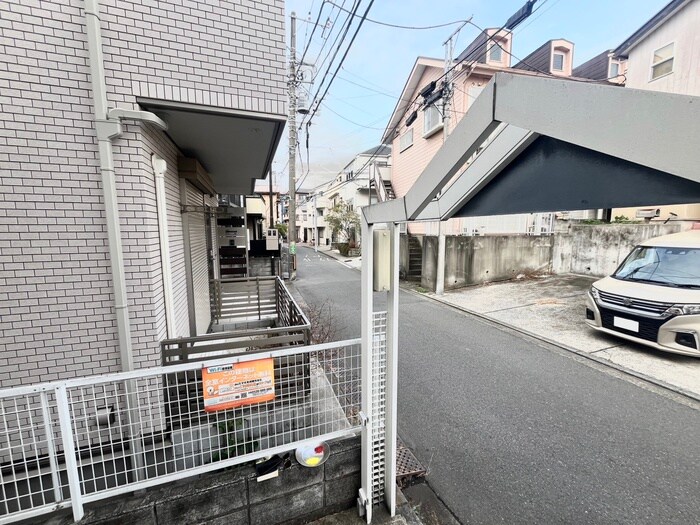 物件内観写真15　(室内からの展望)