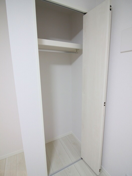 物件内観写真12　(収納)