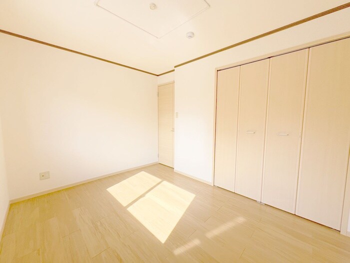 物件内観写真9　(居室)