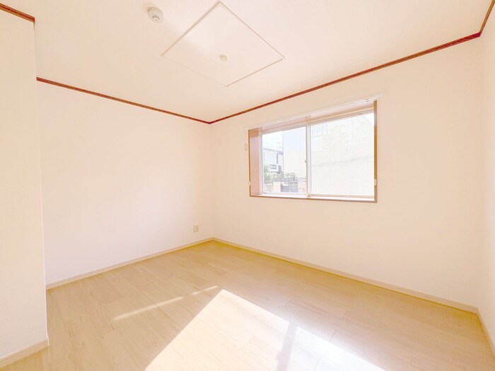 物件内観写真10　(居室)