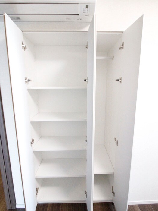 物件内観写真12　(収納)