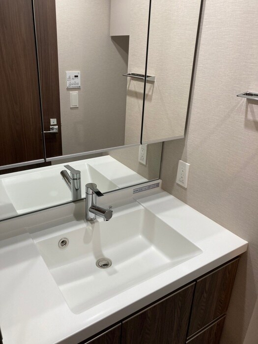 物件内観写真12　(洗面)