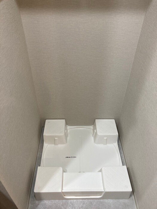 物件内観写真13　(洗濯機置場)