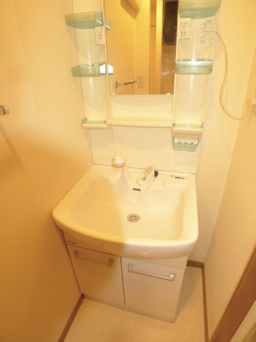 物件内観写真7　(洗面)