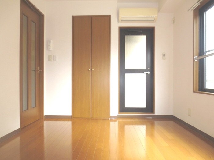 物件内観写真11　(居室)