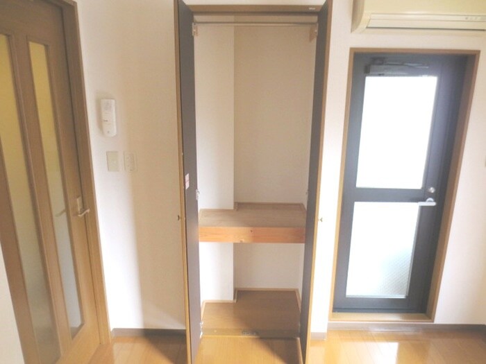 物件内観写真13　(収納)