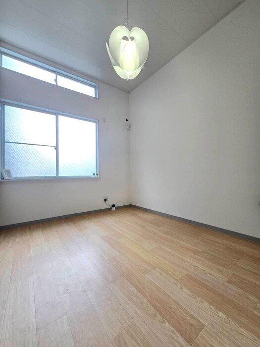 物件内観写真10　(居室)