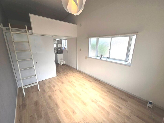 物件内観写真10　(居室)