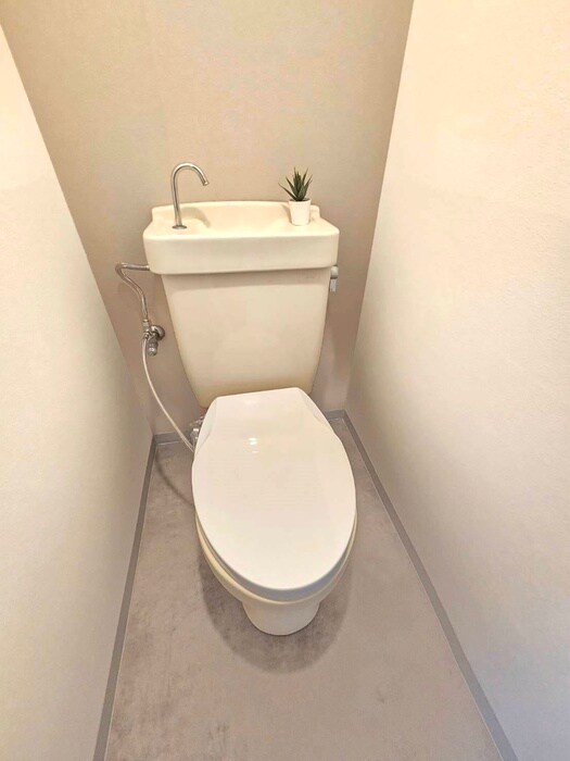 物件内観写真14　(トイレ)